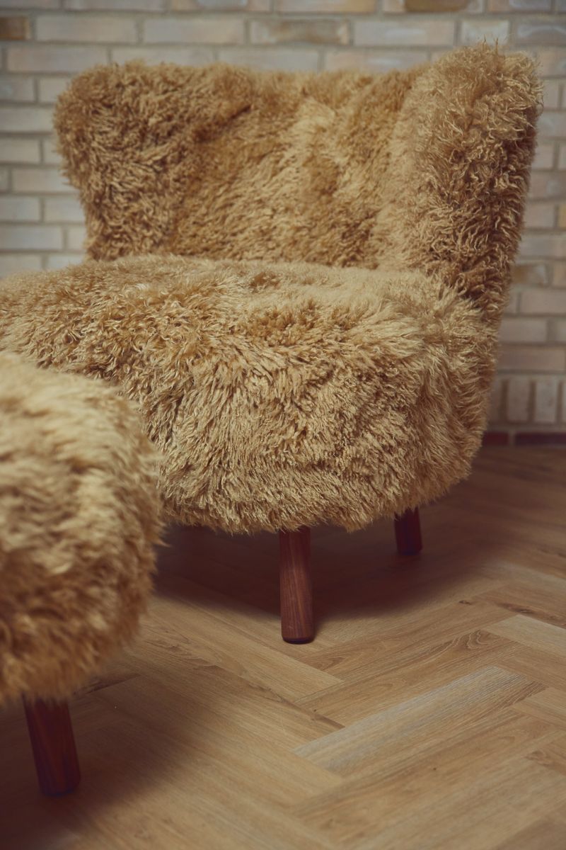 Emil Lounge Chair | Lang -gehärtet